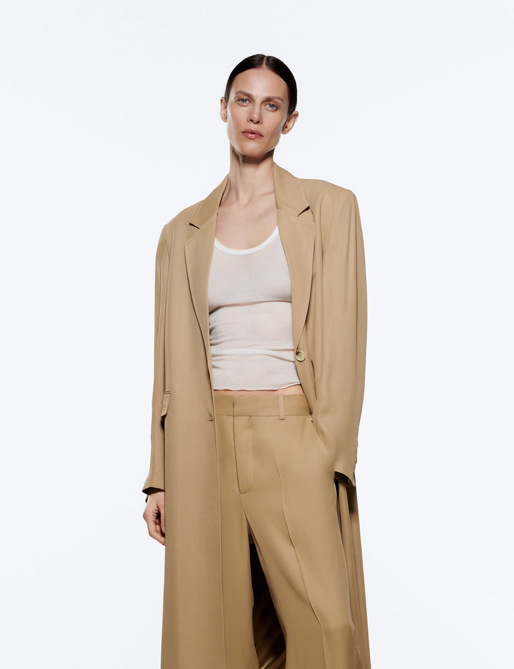 Flowing frock coat with pockets